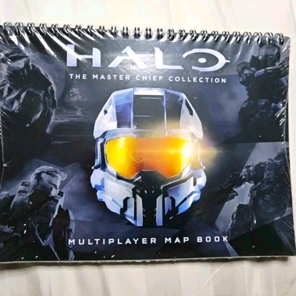 Halo - The Master Chief Collection - Multiplayer Map Book NEW SEALED